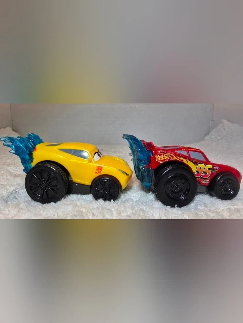 Disney Pixar Cars 3 Splash Racers Mini Car Lightning McQueen  & Cruz Ramirez (2)